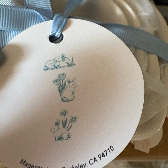 Rae Dunn Baby Blue Easter Measuring Cups - Picture 2 of 2